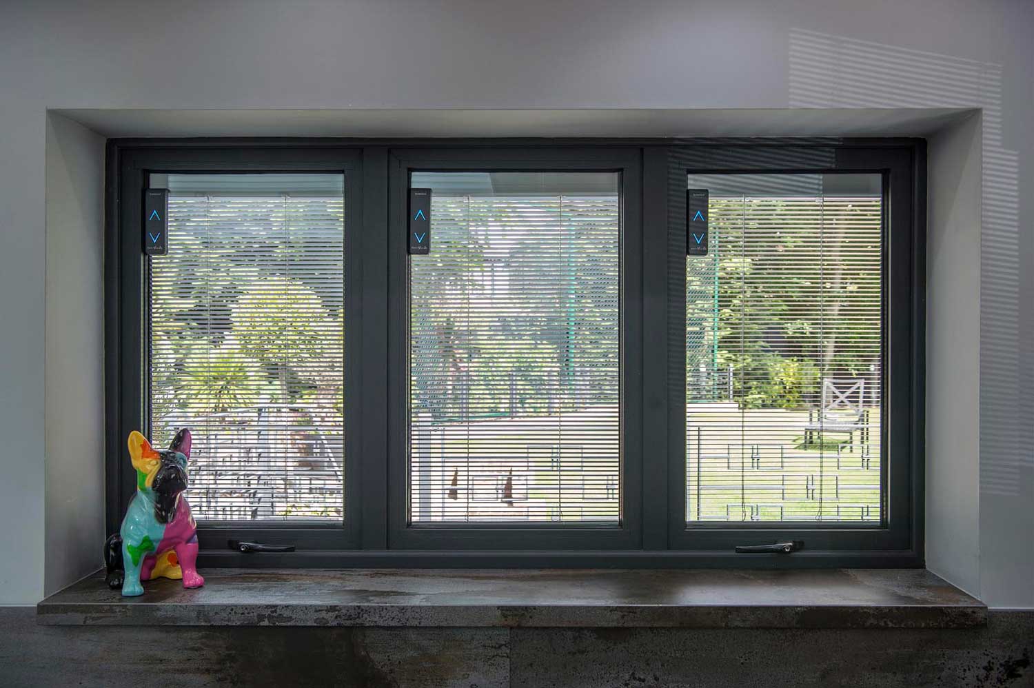 Blinds in Glass in Baldock: integral blinds in a three-panel window